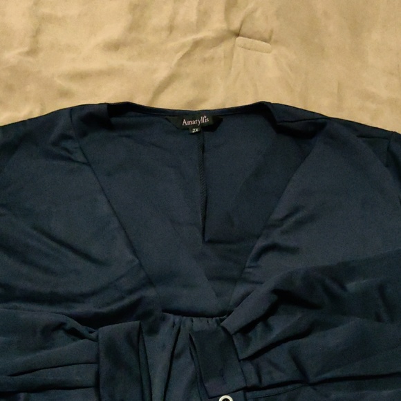 Women's Long Blouson Sleeve Dress. - Picture 4 of 5